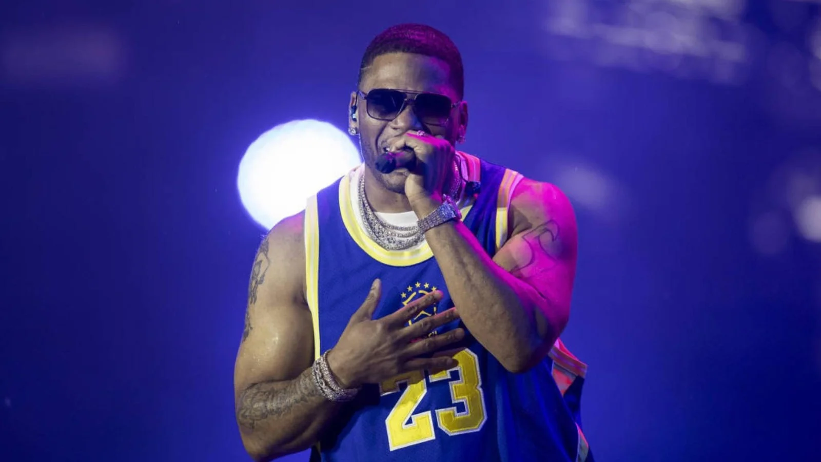Rapper Nelly leva Rock in Rio de volta aos anos 2000 em estreia no Brasil