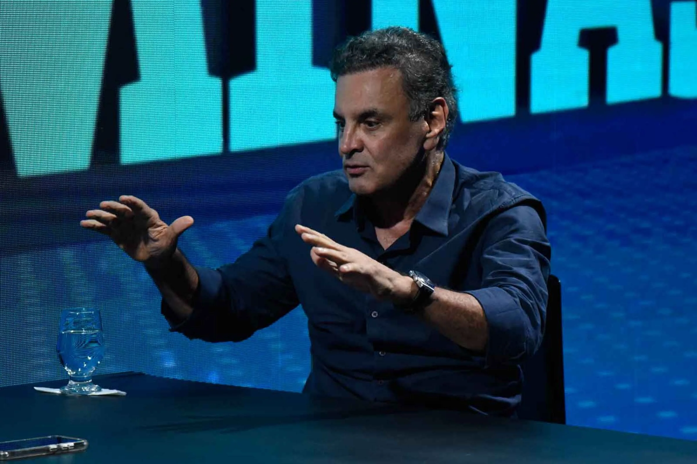 "Nós desaprendemos a fazer política ao longo dos últimos anos"