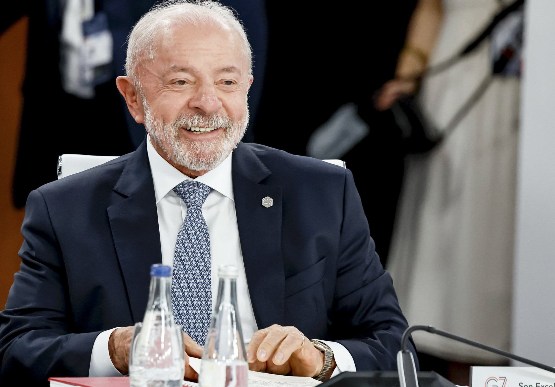 Governo Lula reduz a 38% avaliação negativa e mantém percepção positiva de 32%, diz Datafolha