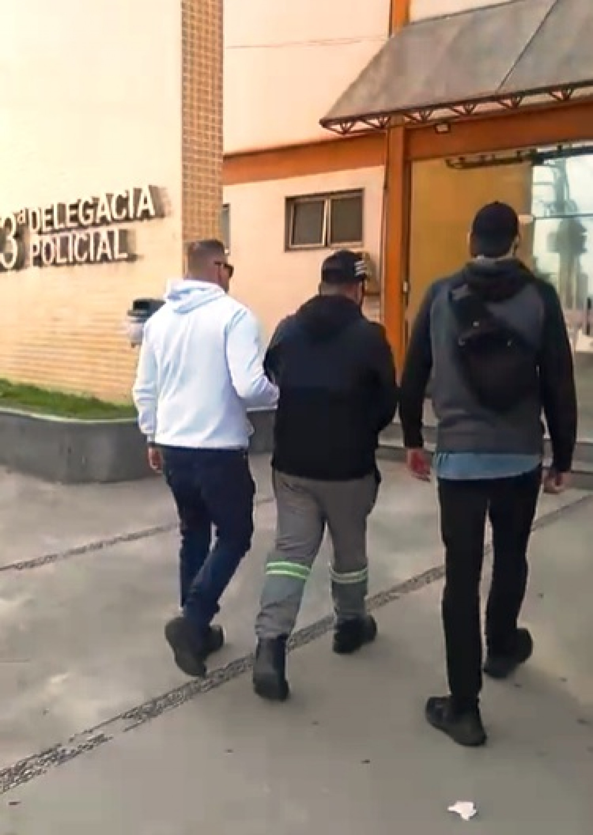 Medida protetiva desrespeitada termina com prisão de homem acusado de perseguir ex