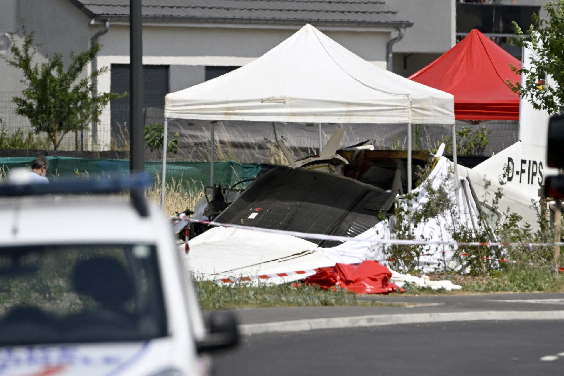 Queda de avião civil deixa 11 mortos na França