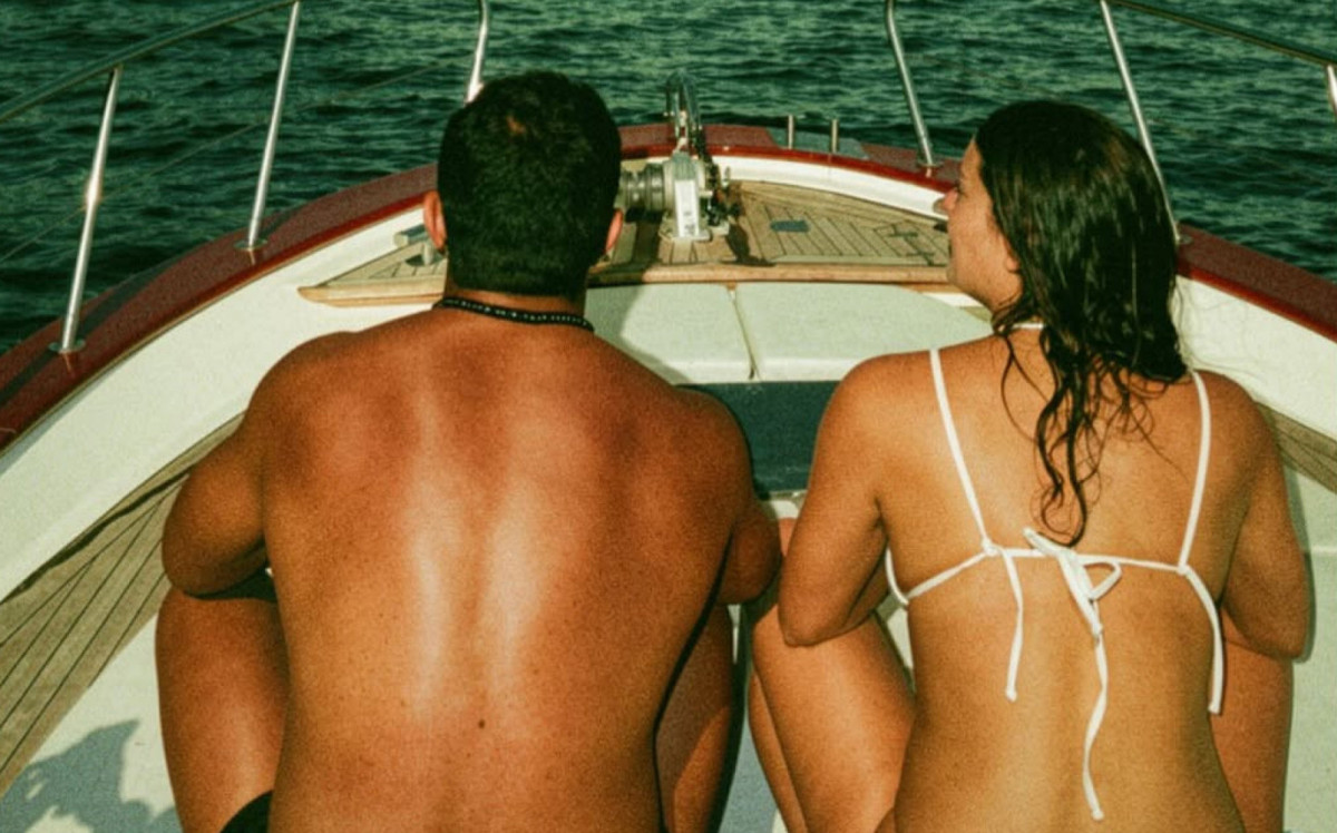 Xamã curte passeio de barco com Sophie Charlotte: 'Minha garota'