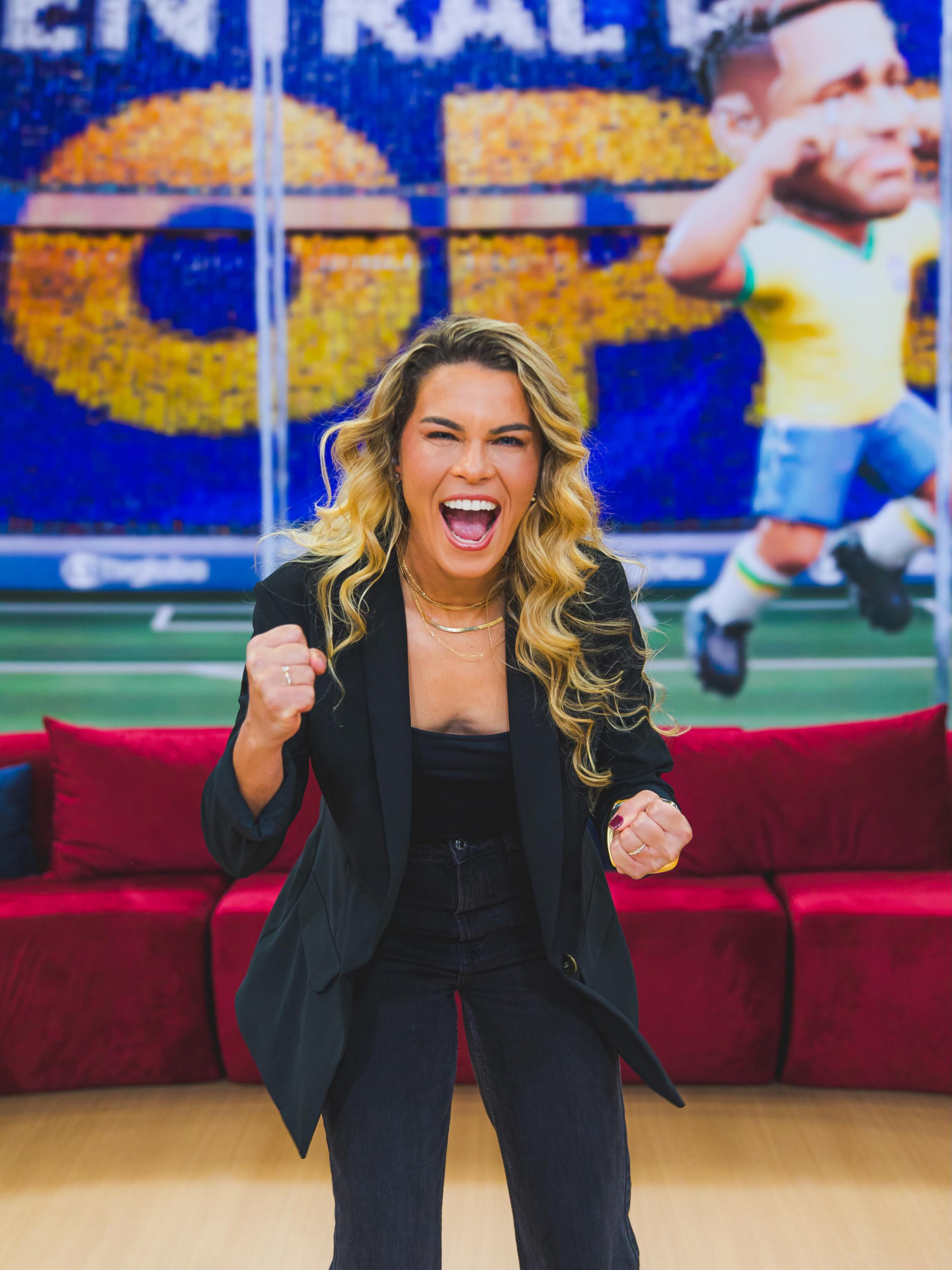 Tamires Dias comenta estreia na TV e avalia momento da Seleção