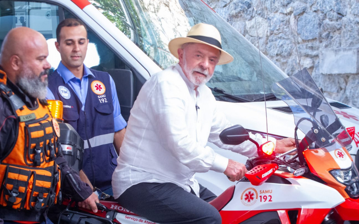 Confira fotos da visita de Lula ao Hospital Federal do Andaraí