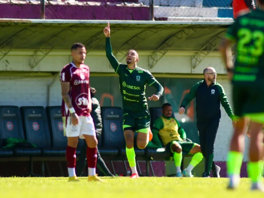 Empate fora de casa deixa Maringá FC próximo de alcançar primeiro objetivo