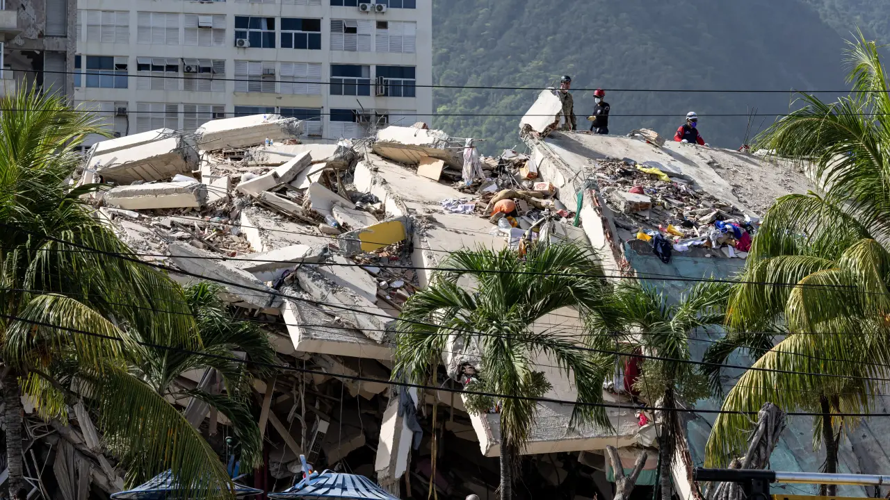 Sobe para 1.430 o número de mortos após terremotos na Venezuela