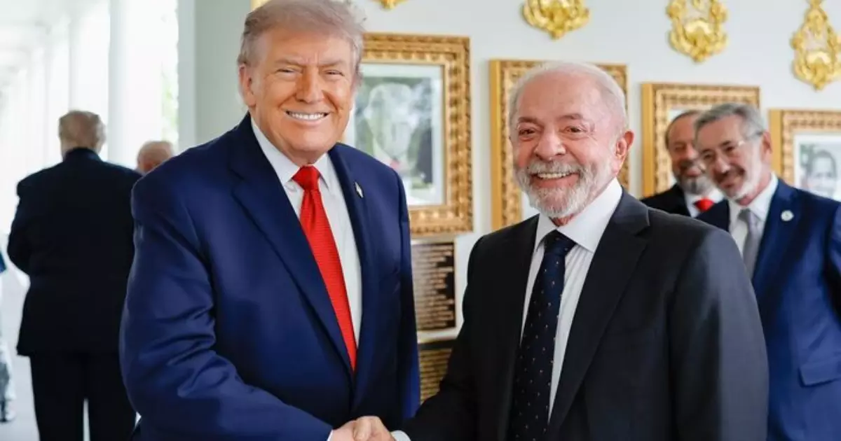 Negociações sobre tarifaço são retomadas após conversa entre Lula e Trump