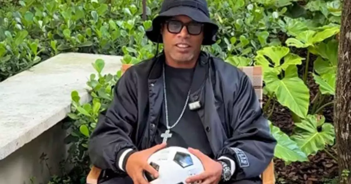 Ronaldinho Gaúcho vira investidor de clube da terceira divisão da Itália