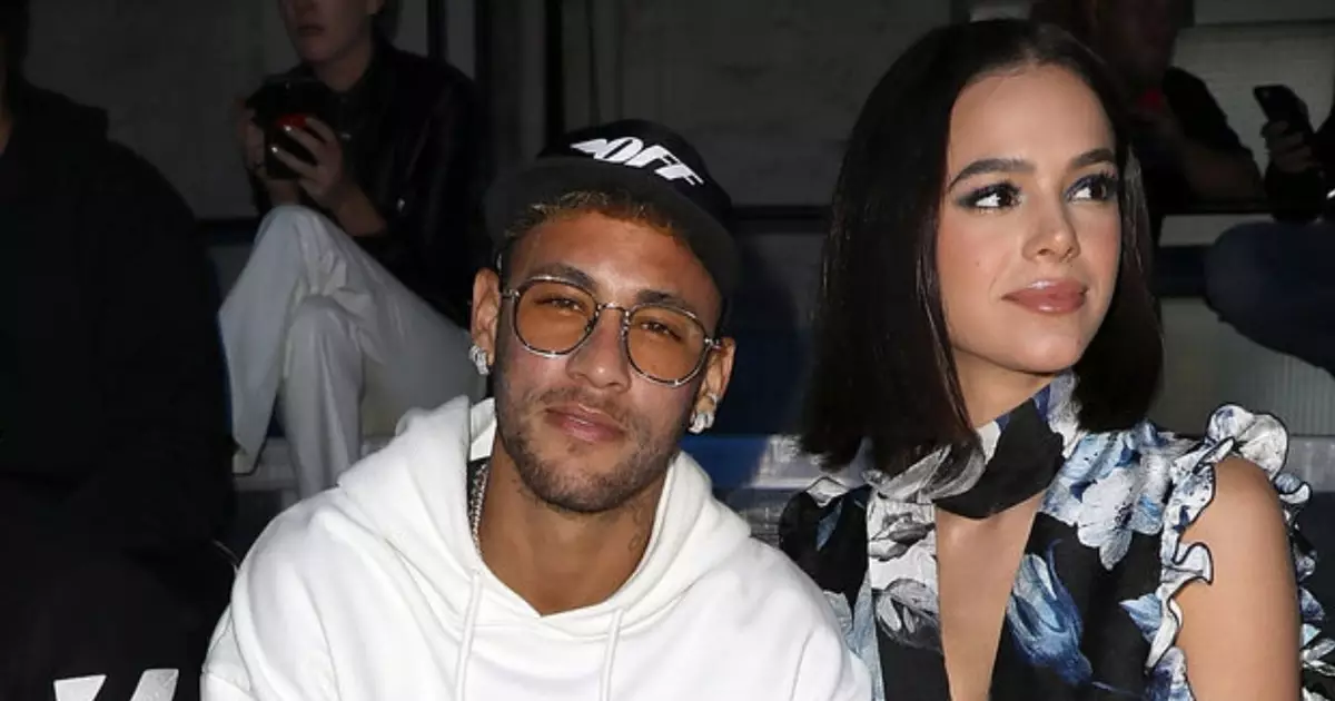 'Muito vulnerável': Bruna Marquezine revela fase complicada, aos 18 anos, por namoro 'difícil' com Neymar, cobranças, e novela da Globo com baixa audiência