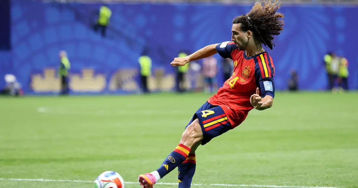 Cucurella garante liberdade em campo para estrela do Real Madrid: "Faço o trabalho sujo por ele
