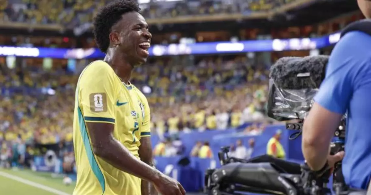 Vini Jr supera Tostão e Ronaldo em Copas; entenda