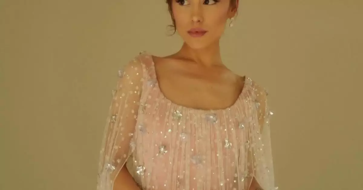 Ariana Grande provoca mudança no título de "Entrando Numa Fria 4" no Brasil