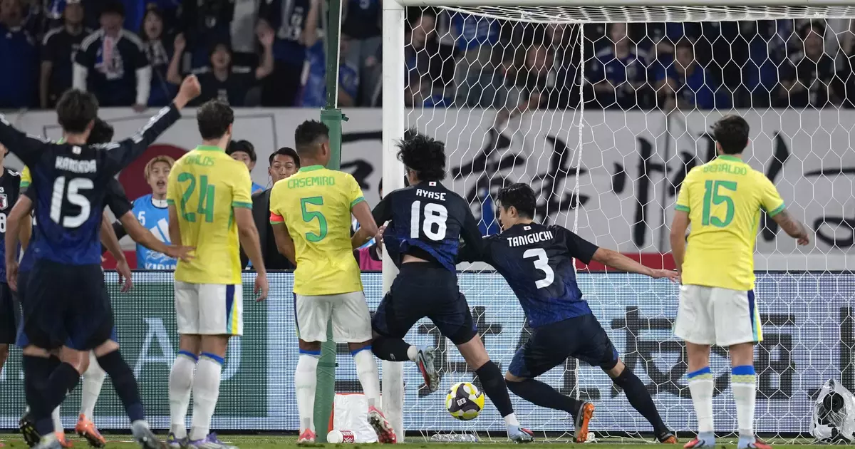 Antes do mata-mata atacante japonês minimiza Neymar: "Não é mais o de antigamente"
