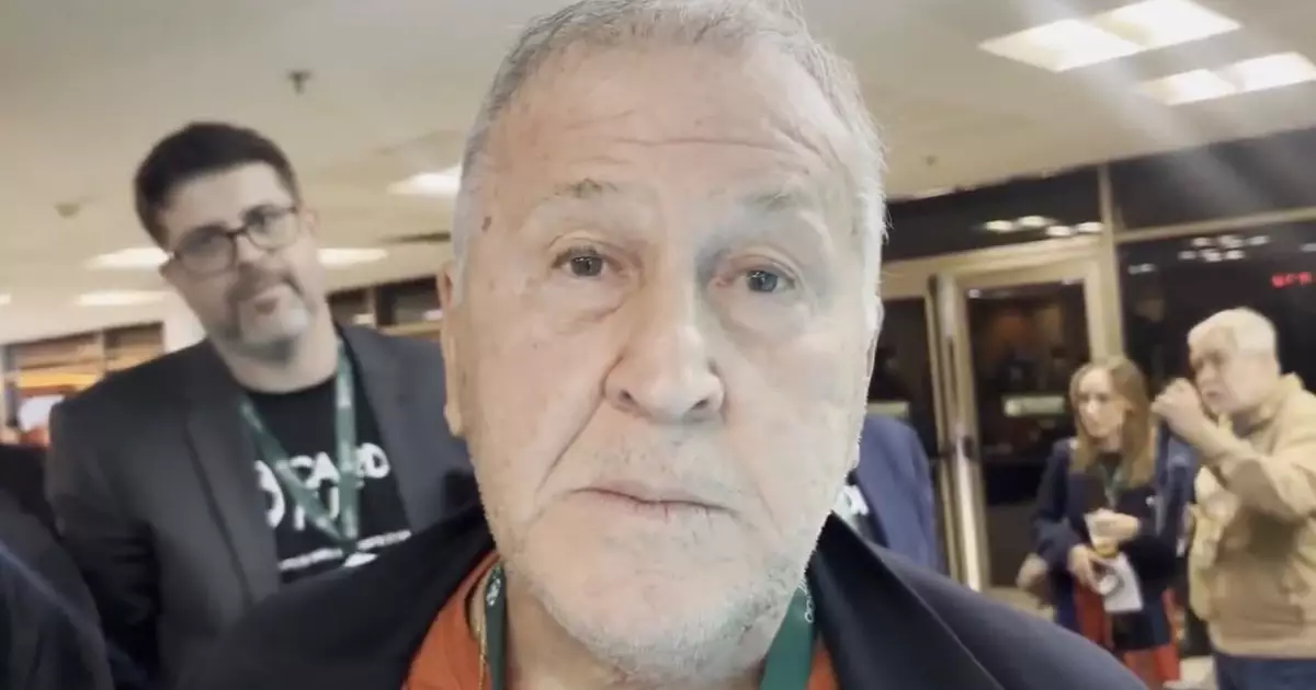 'Se o Brasil ganhar, ótimo. Se perder, não vou ficar triste', diz Zico sobre confronto contra o Japão