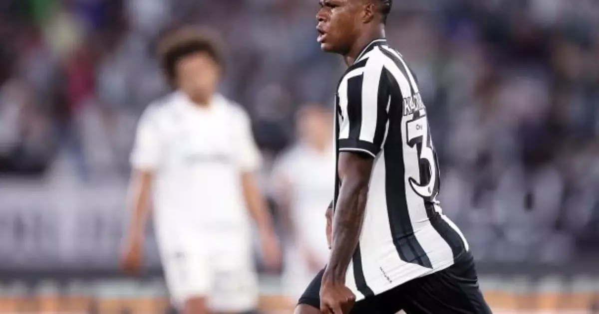 Kadir celebra "gol lutado" pelo Botafogo: "Buscando há muito tempo"