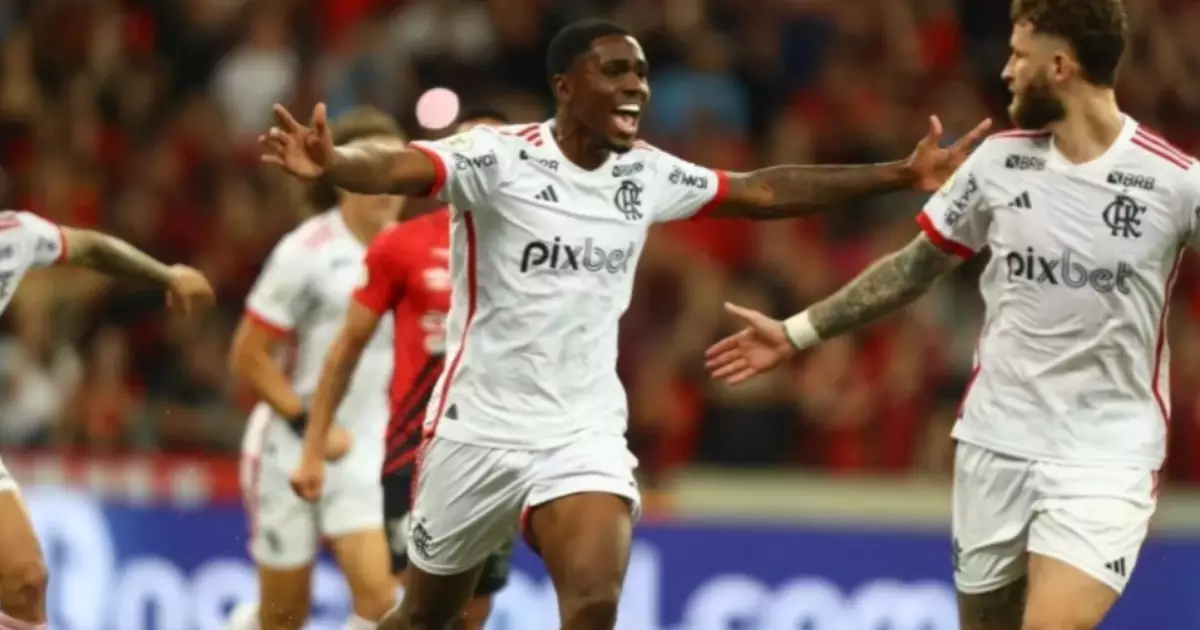 Evertton Araújo e Léo Pereira vão deixar o Flamengo?