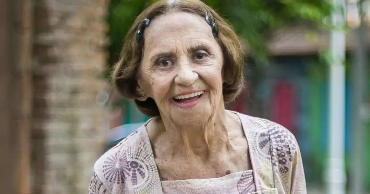 Globo cancela Sessão da Tarde após morte de Laura Cardoso e prepara homenagem especial