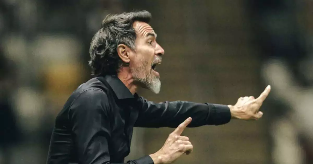 Eduardo Domínguez alerta Atlético-MG após classificação na Copa Sul