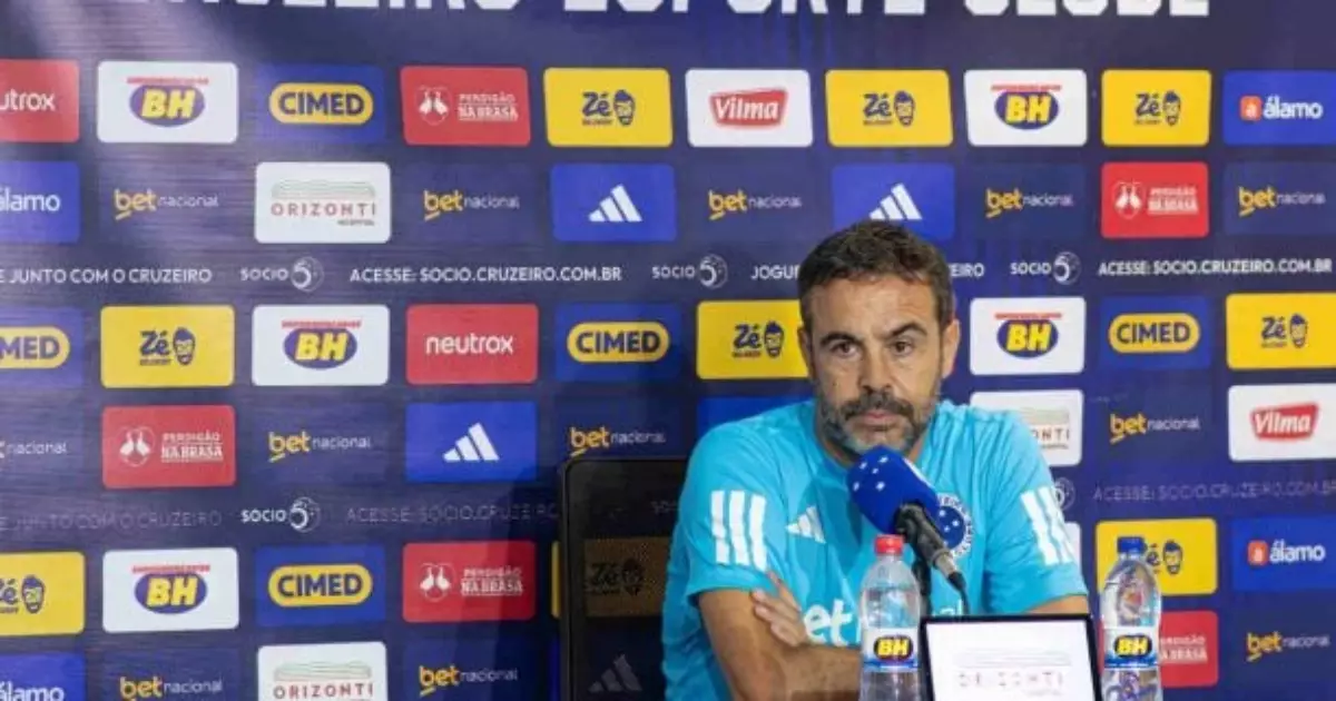 "Resgatamos o orgulho", diz Artur Jorge após vitória do Cruzeiro