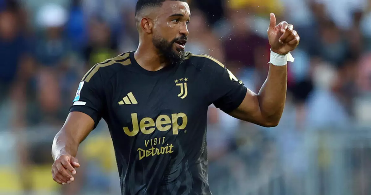 Juventus vence Frosinone fora de casa e estreia com vitória na Série A