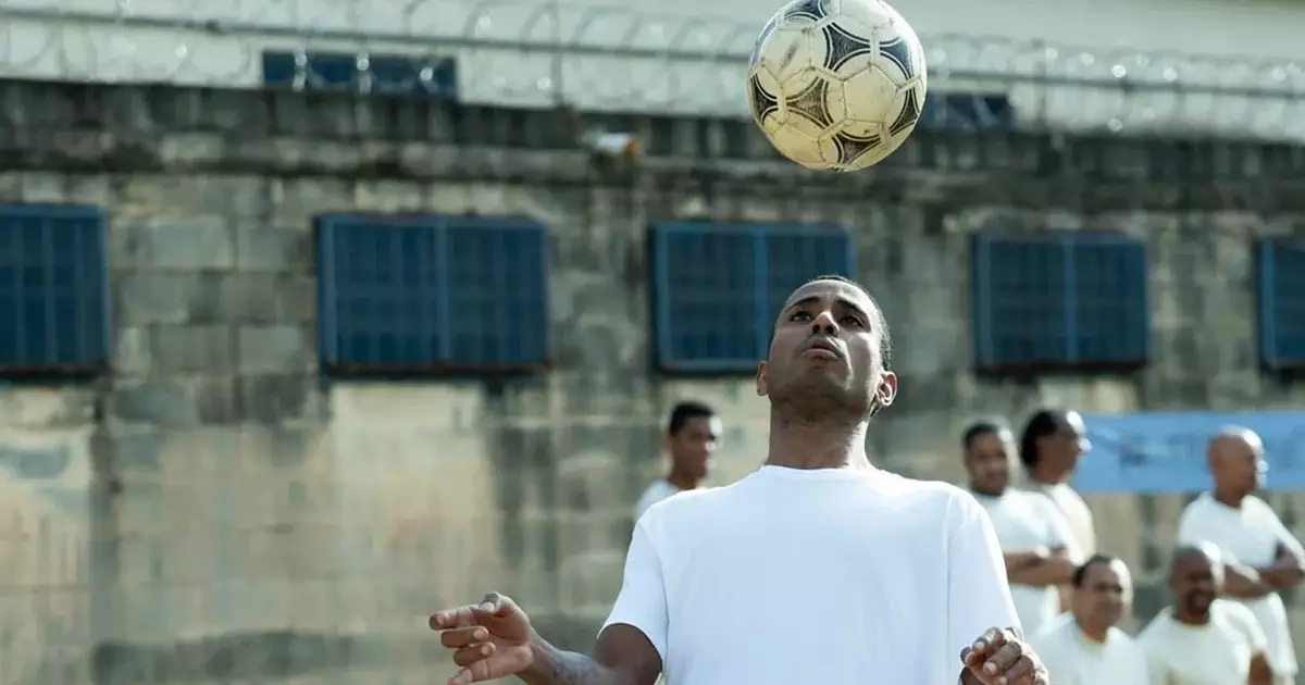 Tremembé: ator surge como Robinho pela primeira vez em série