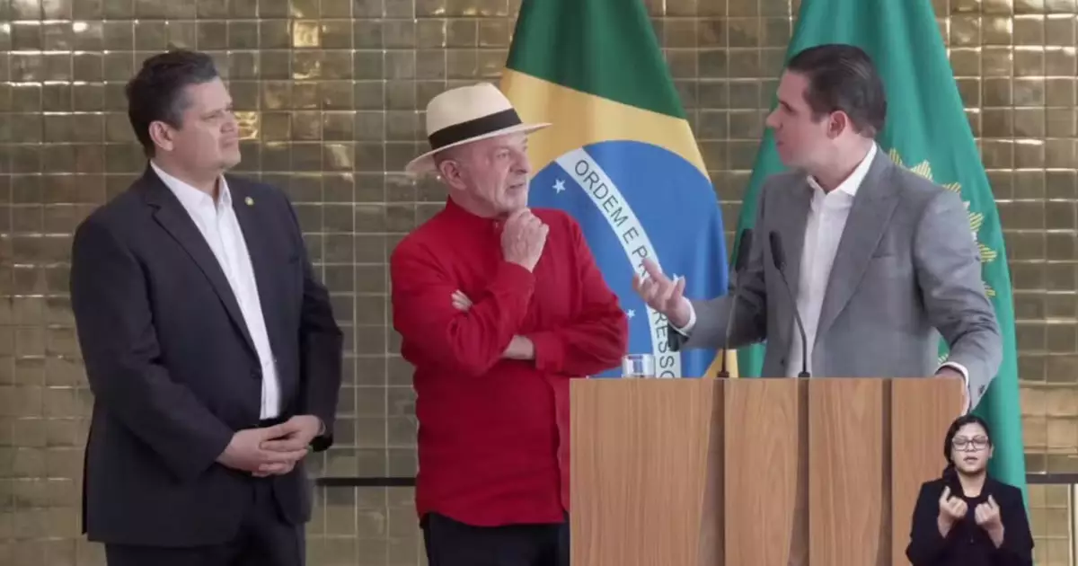 Alcolumbre anuncia votação da MP que isenta taxa das blusinhas e pauta PEC da escala 6x1