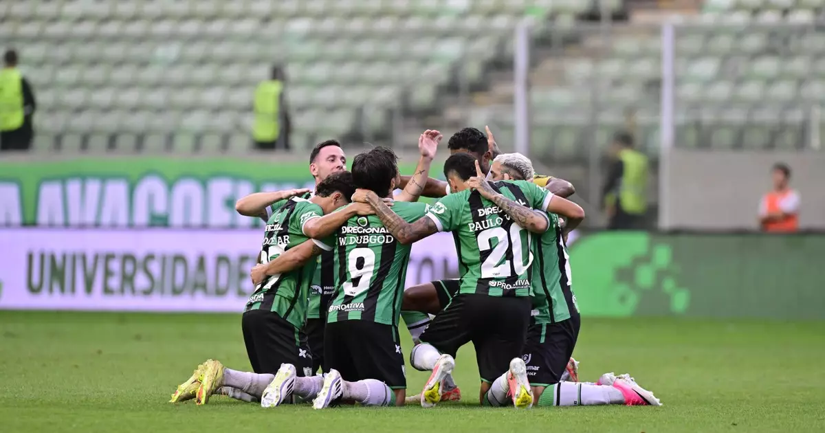 América-MG vence Ponte em crise, mas encara reta final dramática para evitar queda na Série B