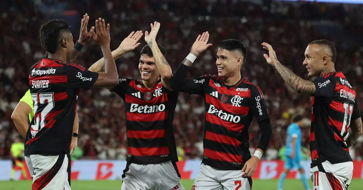 Santos tenta contratação de atacante do Flamengo