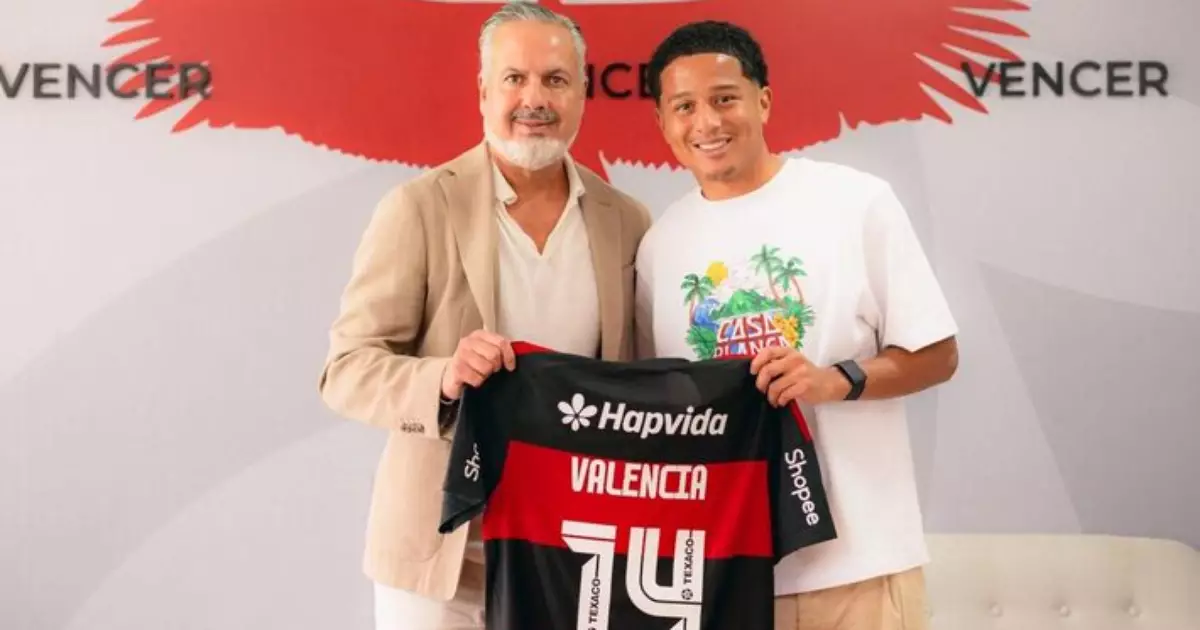 Flamengo anuncia a contratação do atacante equatoriano Anthony Valencia