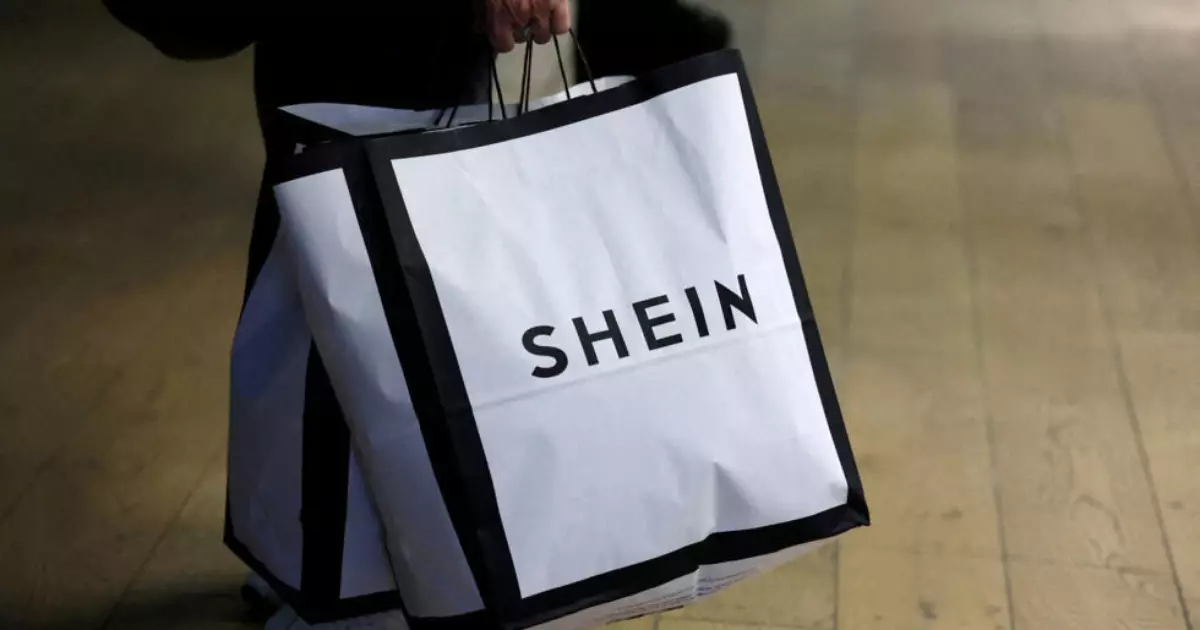 Em meio a dúvidas sobre crescimento, Shein estreia na Bolsa de Hong Kong com queda inicial das ações