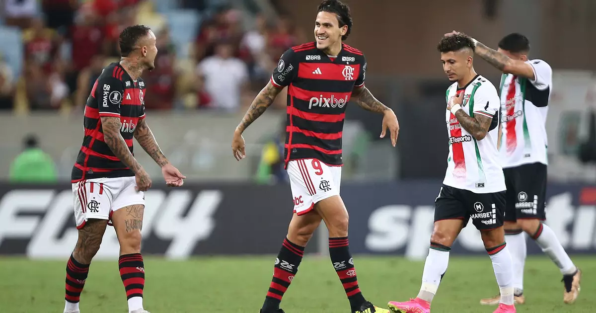 São Paulo consulta situação de atacante do Flamengo