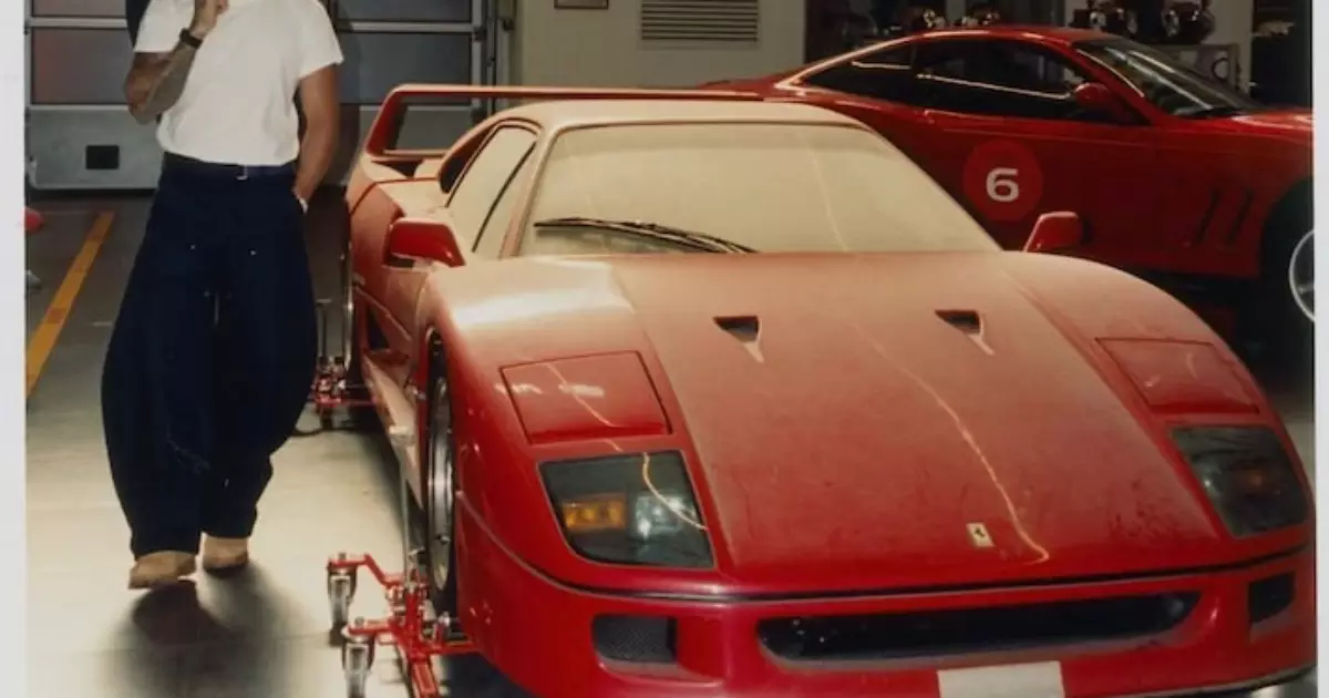 Lewis Hamilton recupera Ferrari F40 parada há mais de 30 anos e admite ser seu carro dos sonhos