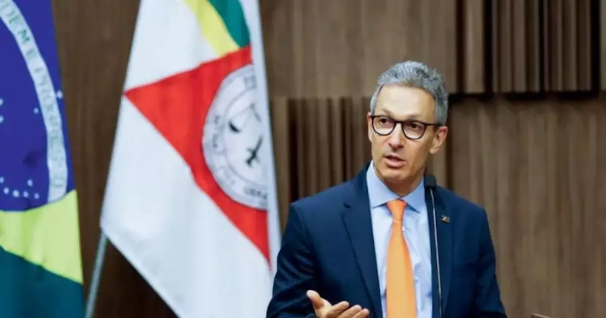 Zema afirma que Senado está 'acovardado' diante de crise no STF e defende saída do Brasil dos Brics
