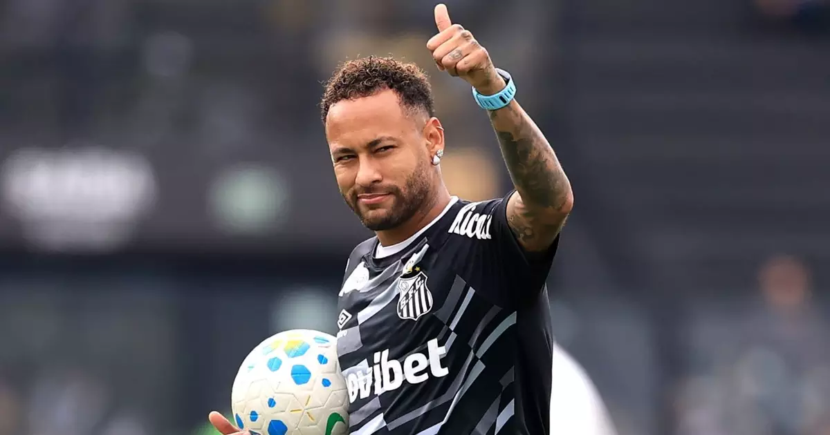 O que aconteceu com Neymar? Nova lesão causa afastamento do Santos por meses e acaba em críticas na web: 'Só volta ano que vem'