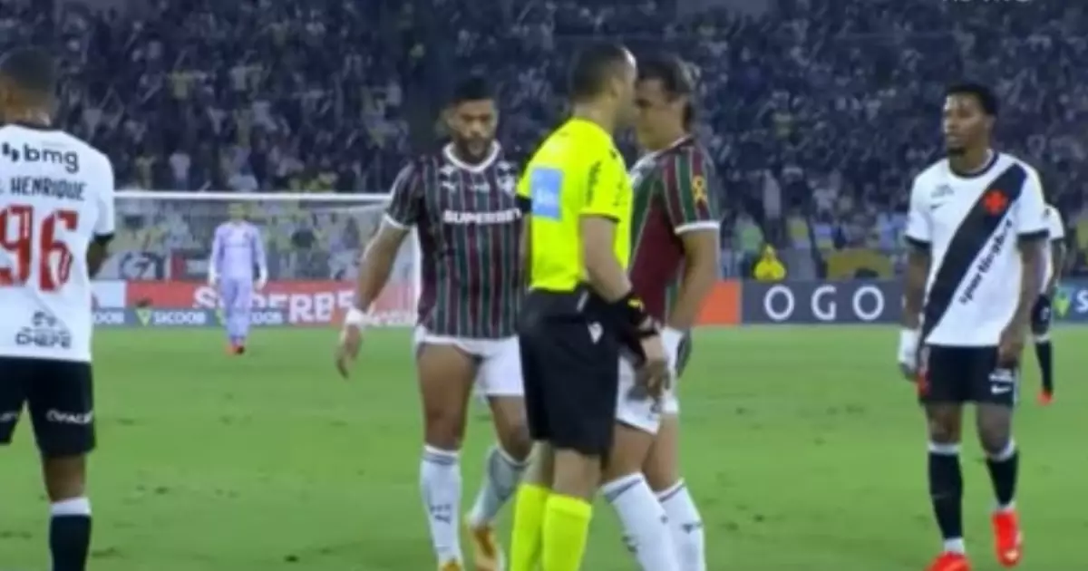A declaração de Hulk sobre peitada de árbitro em Canobbio: "Nunca vi isso no mundo"