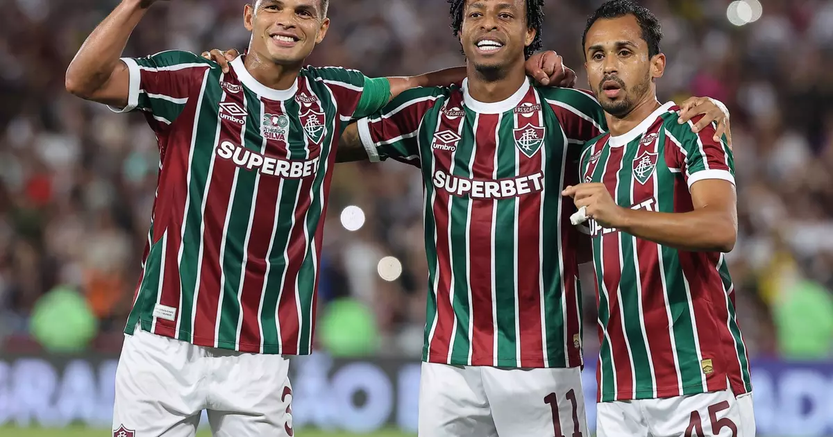 Ídolo do Fluminense desabafa sobre dores após vitória na Libertadores: "À base de anti
