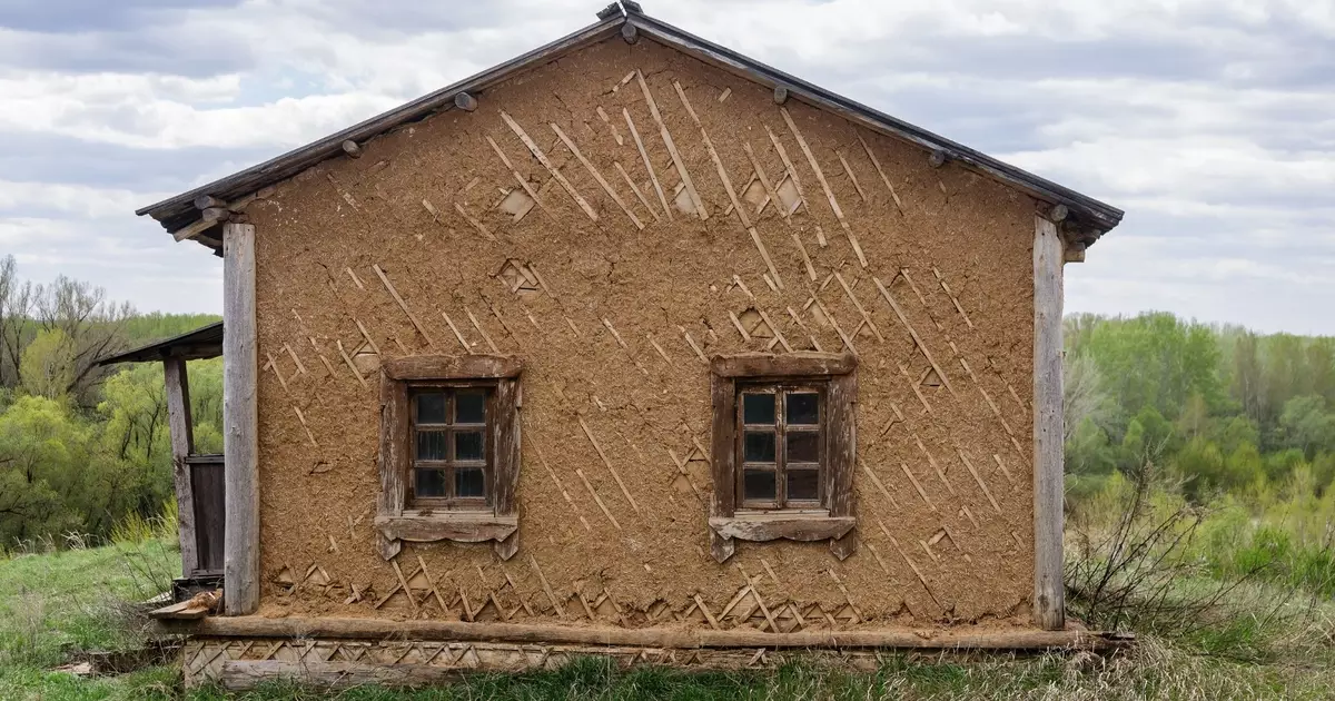 Construção com menos impacto: como o tradicional pau a pique ganha espaço hoje