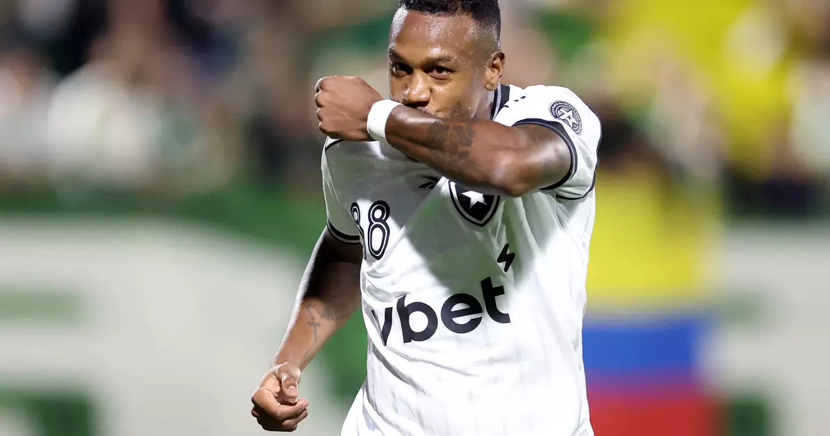 Danilo Santos, Santi Rodríguez, Edenílson, Medina, Vitinho, Kauan Toledo, Villalba, Huguinho, Allan e Danilo Pereira: os jogadores do Botafogo com maior distância percorrida no Brasileirão 2026