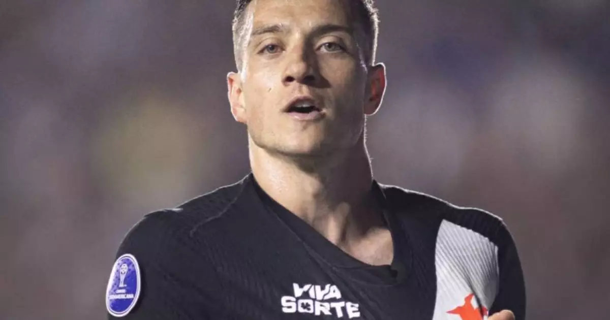 Clube fatura milhões, recado de Bruno Duarte e declaração sobre Coutinho: as últimas notícias do Vasco