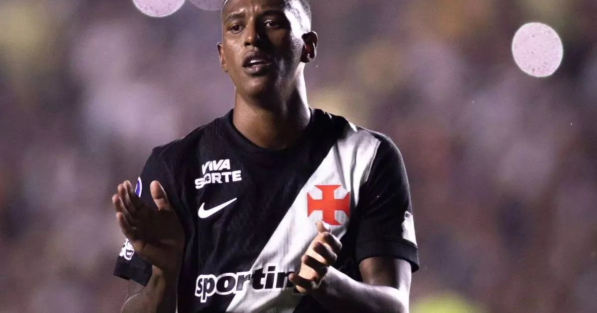 Vasco prepara compra de Robert Renan; veja valores