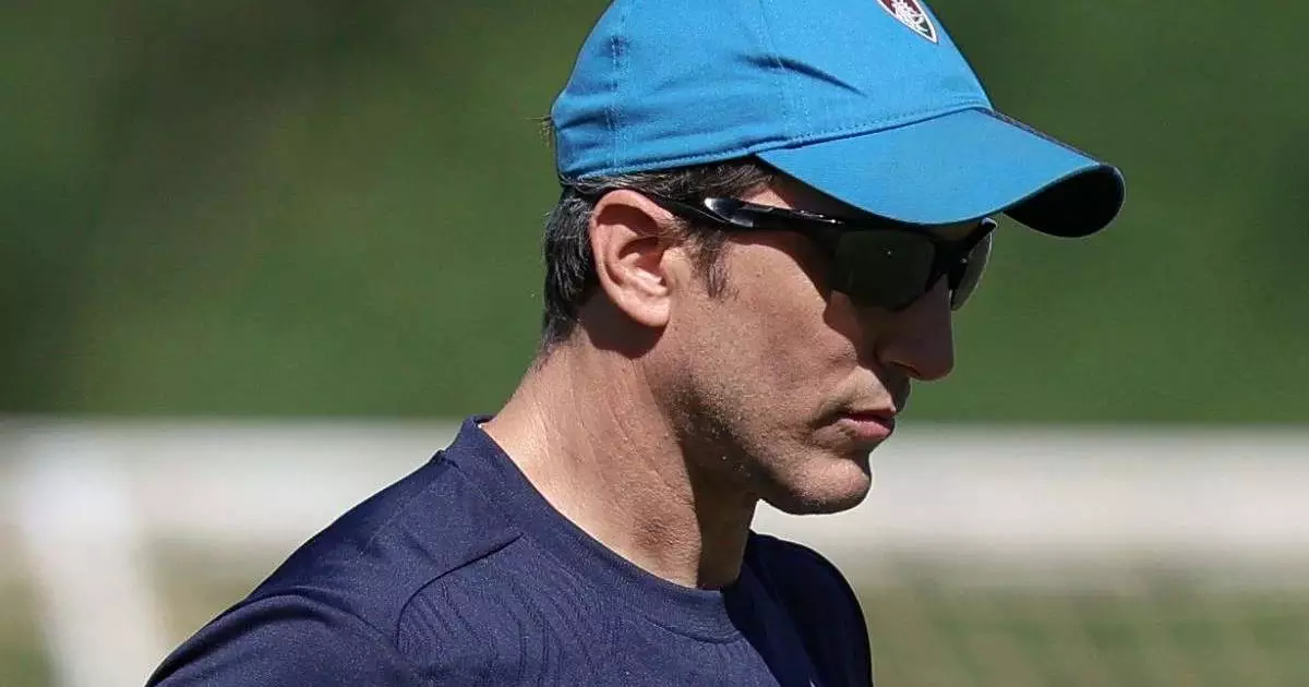Internacional encontra obstáculo para fechar com Luís Zubeldía e mira plano B