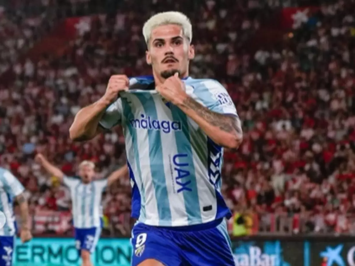 Com emoção e emboscada, Málaga vence Almería fora de casa e garante vaga na LaLiga