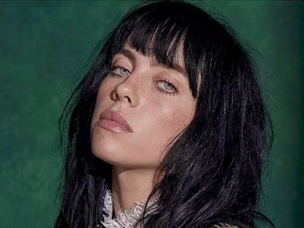 Billie Eilish bate seu próprio recorde no Spotify