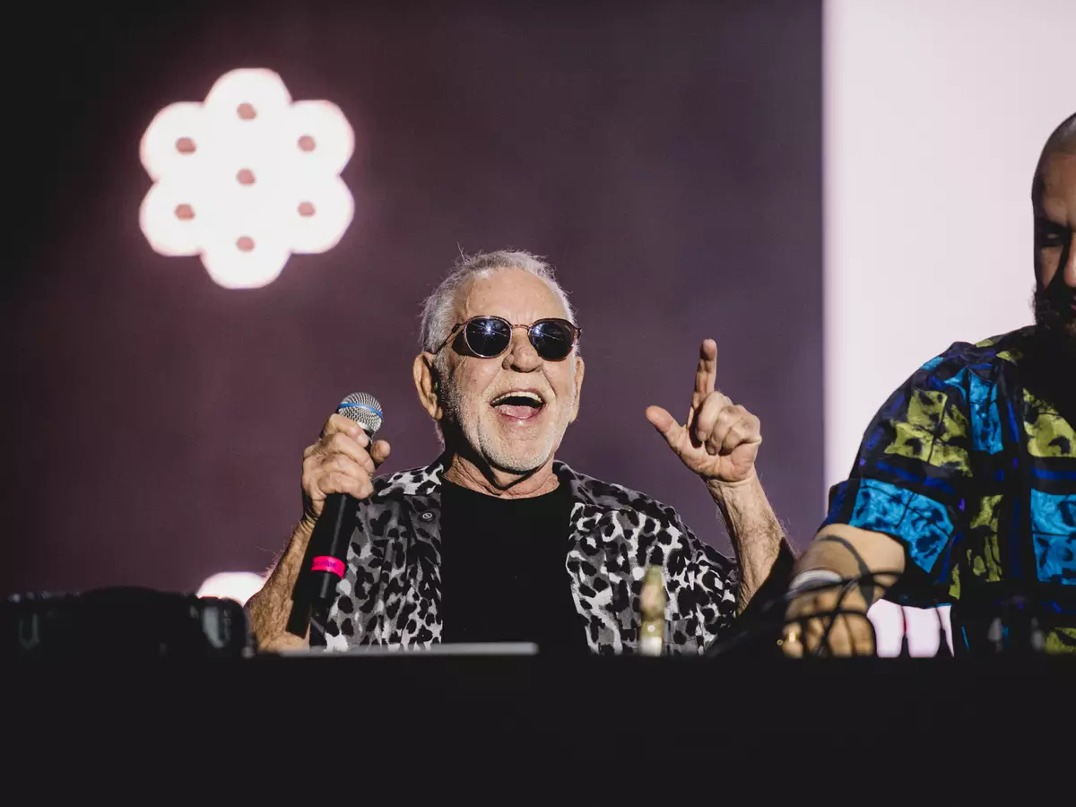 Nelson Motta rejeita saudosismo no Doce Maravilha: "se enterre junto com a sua nostalgia"