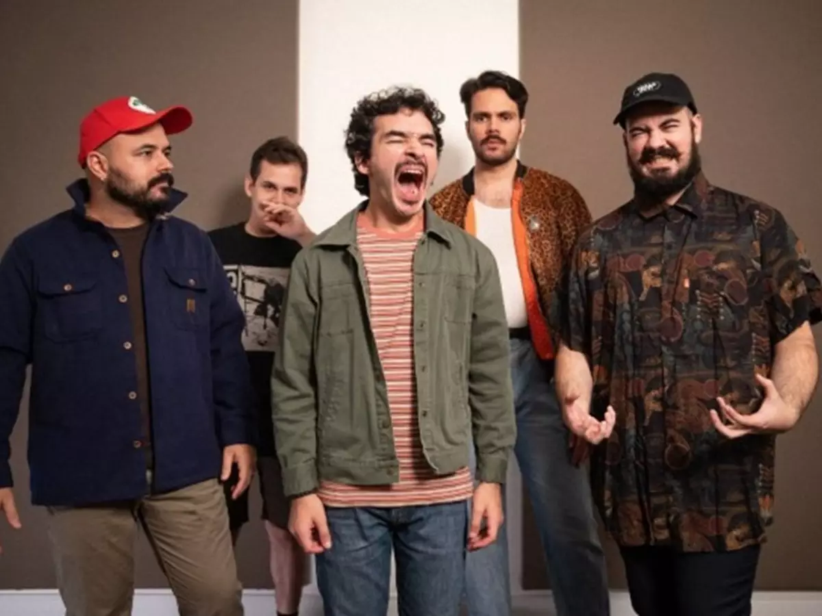 Papangu apresenta "Celeste", faixa que antecipa o universo cósmico do próximo álbum da banda