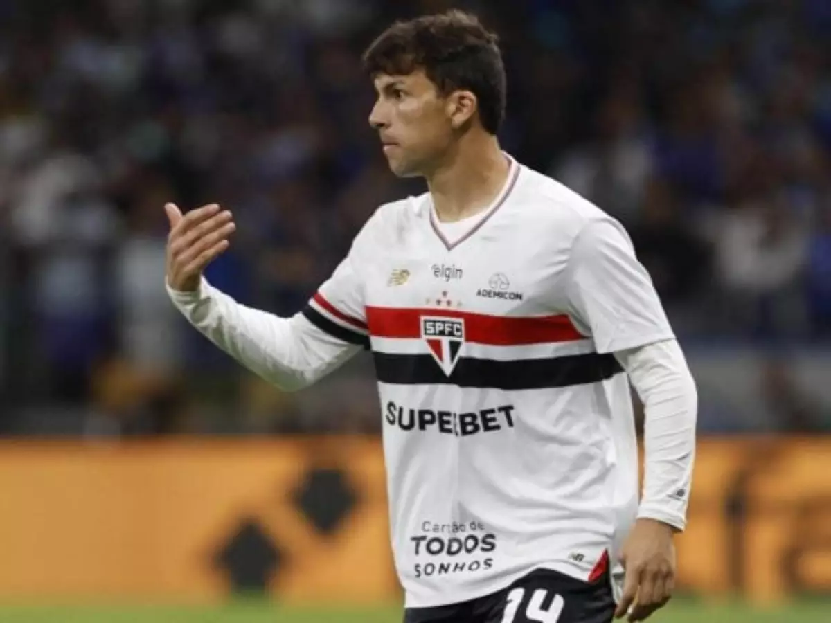 São Paulo encaminha empréstimo de Tapia para time dos Estados Unidos