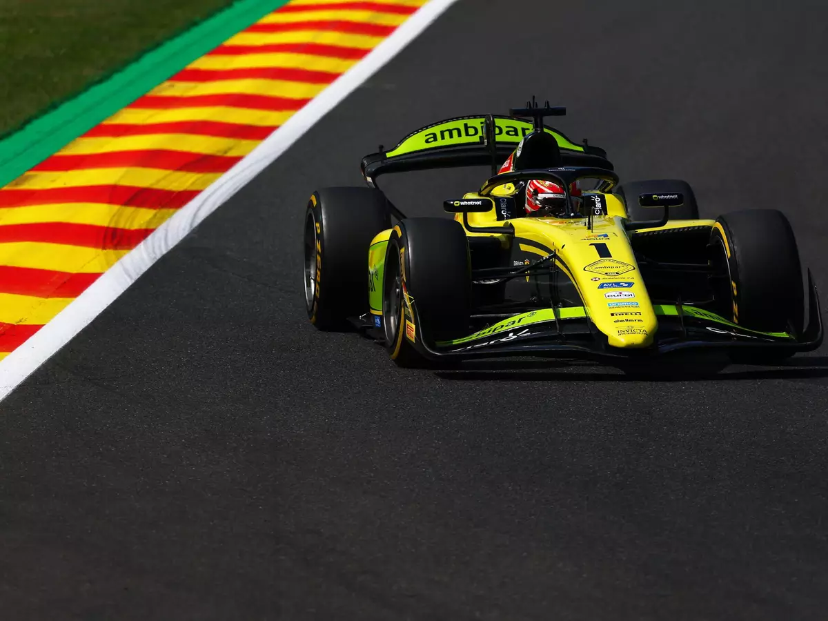 F2: Rafa Camarâ é pole no GP da Bélgica