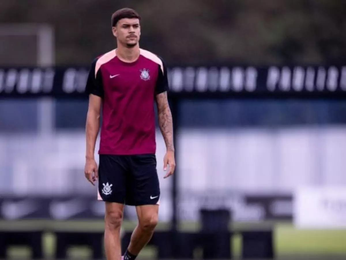 Tchoca recebe atenção especial de Diniz e se aproxima de retorno no Corinthians