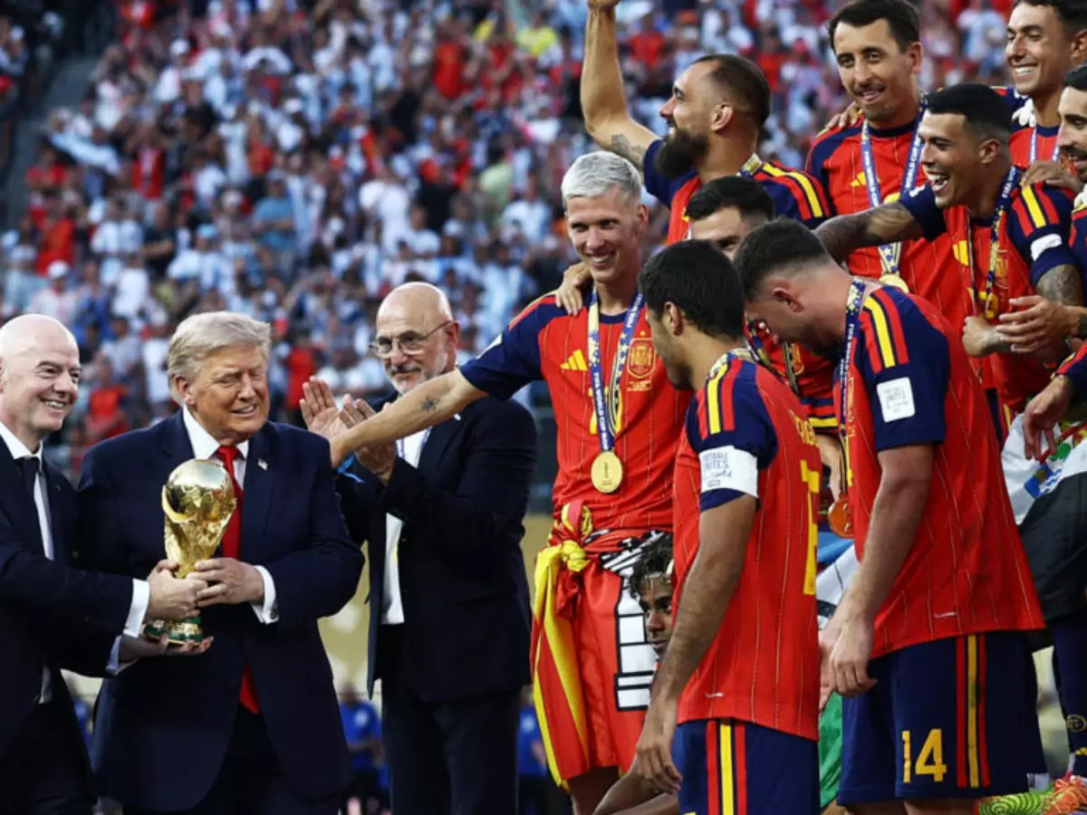 Espanha domina, Messi desaparece e Trump rouba a cena na final da Copa
