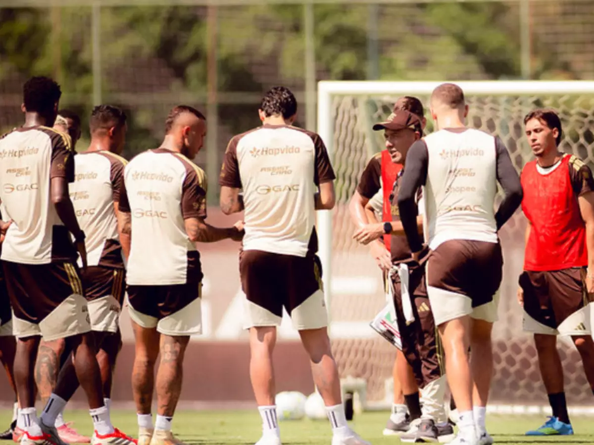 Atacante do Flamengo é cobiçado pelo Fluminense